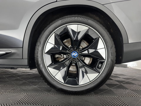BMW iX3 High Executive 80 kWh [3-Fase-11kW] {SoH-100%} (INCL-BTW) Aut. *PANO | LEATHER | HARMAN/KARDON | ADAPTIVE-CRUISE | FULL-LED | BLINDSPOT | MEMORY-PACK | DIGI-COCKPIT | HEATED-SPORTSEATS | KEYLESS | CAMERA | DAB+ | TOWBAR | HEAD-UP | 20''AL