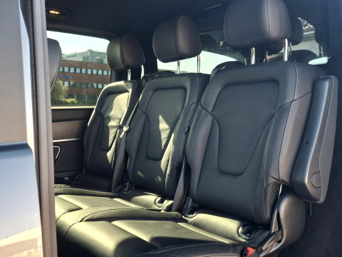 Mercedes-Benz V-Klasse 300d Extra Lang DC | XXL | AMG | BURMESTER | ELEKTR SCHUIFDEUR | TREKHAAK | DUBBELE CABINE