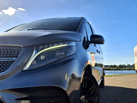 Mercedes-Benz V-Klasse 300d Extra Lang DC | XXL | AMG | BURMESTER | ELEKTR SCHUIFDEUR | TREKHAAK | DUBBELE CABINE