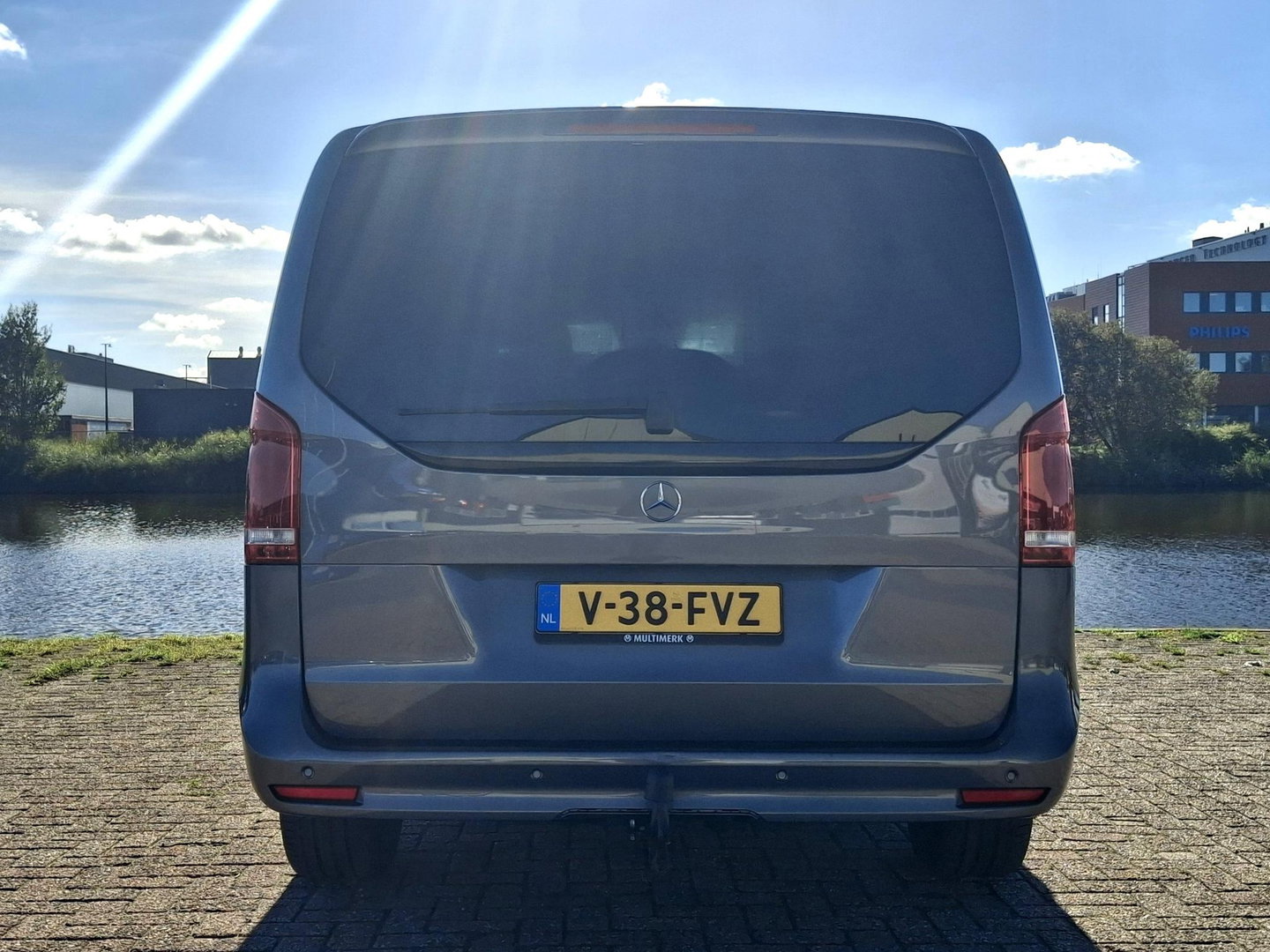 Mercedes-Benz V-Klasse 300d Extra Lang DC | XXL | AMG | BURMESTER | ELEKTR SCHUIFDEUR | TREKHAAK | DUBBELE CABINE