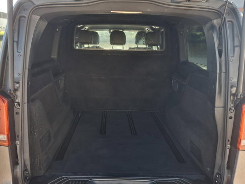 Mercedes-Benz V-Klasse 300d Extra Lang DC | XXL | AMG | BURMESTER | ELEKTR SCHUIFDEUR | TREKHAAK | DUBBELE CABINE
