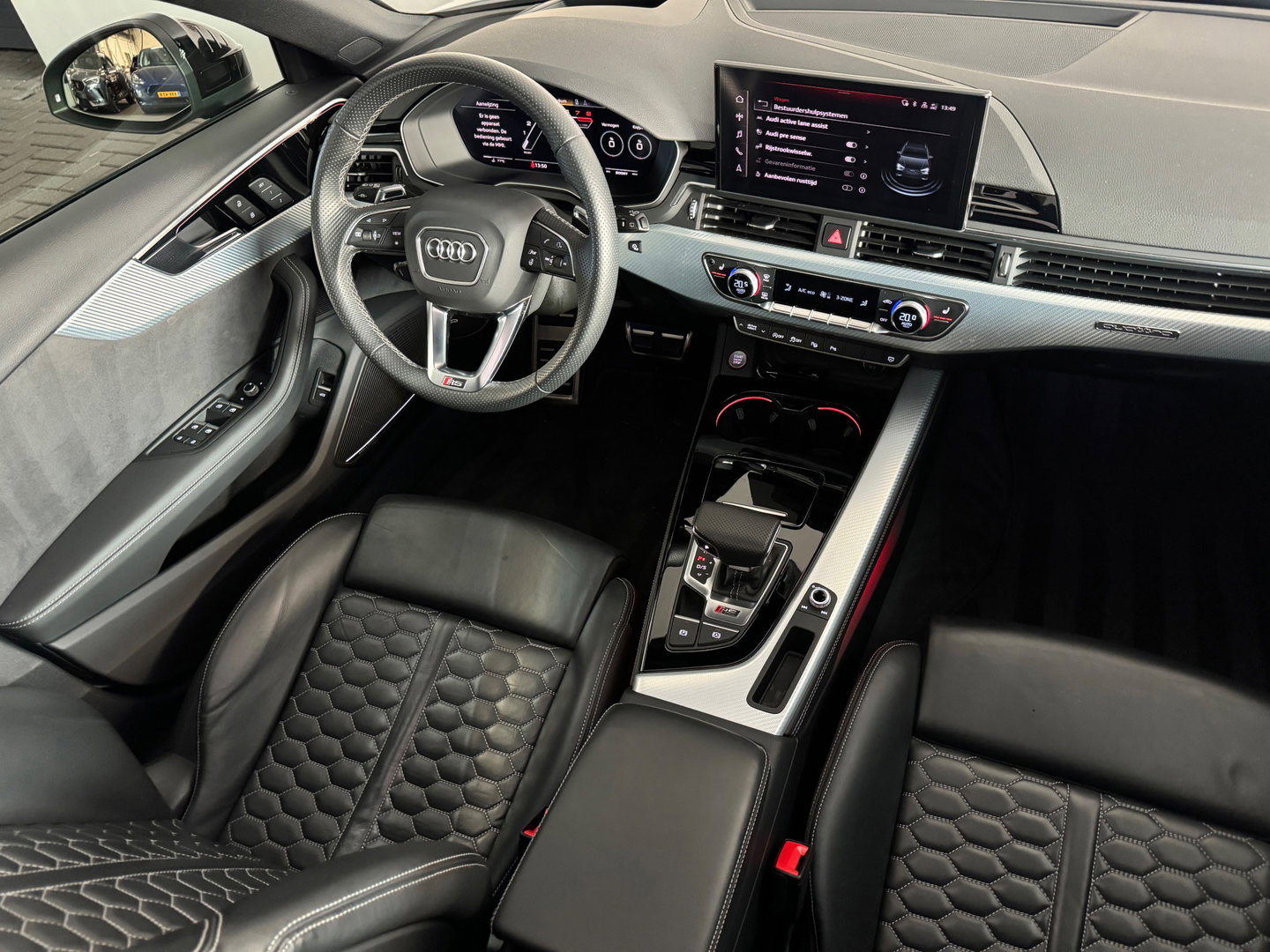 Audi RS4 Avant 2.9 TFSI quattro Pano|Massage|HuD|B&O|Keyless