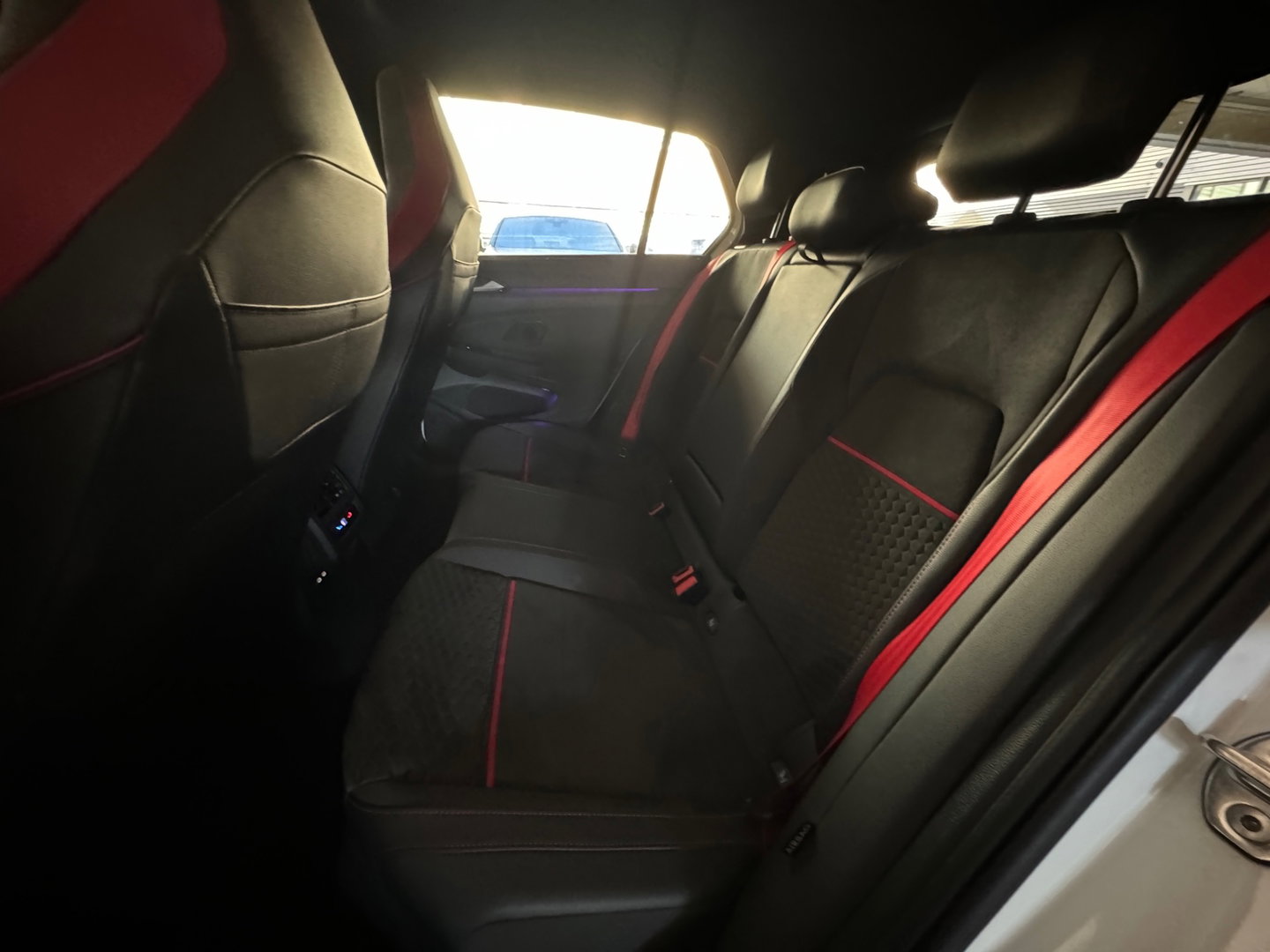 Volkswagen Golf 2.0 TSI GTI Pano|H/K|HuD|Nürburgring|BlindSpot|Camera
