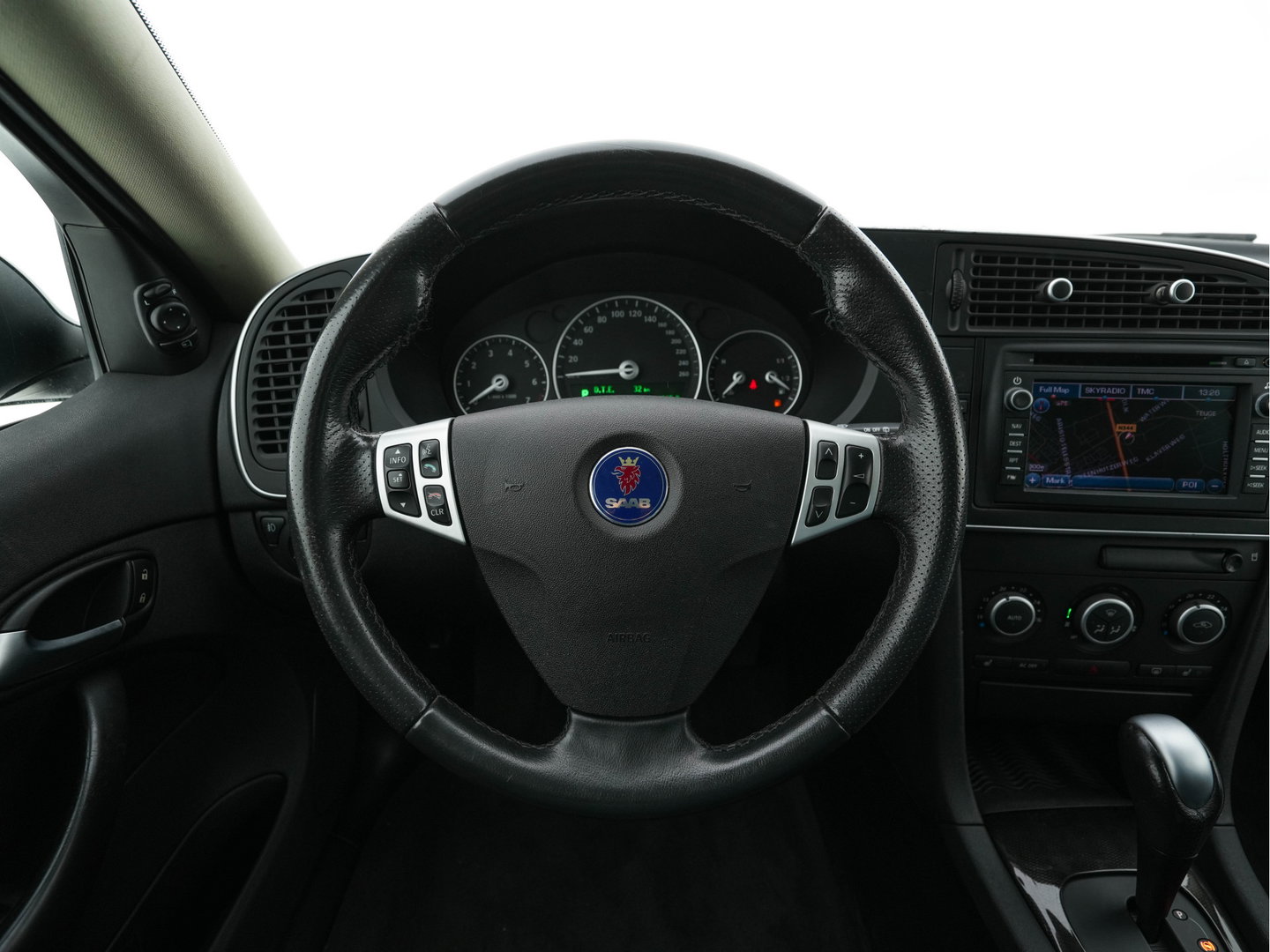 Saab 9-3 Sport Estate 1.8t Vector Aut. *LEATHER-FABRIC | XENON | NAVI-FULLMAP | HEATED-COMFORTSEATS | PRIVACY-GLASS | ECC | PDC | TOWBAR | CRUISE | 17''ALU*