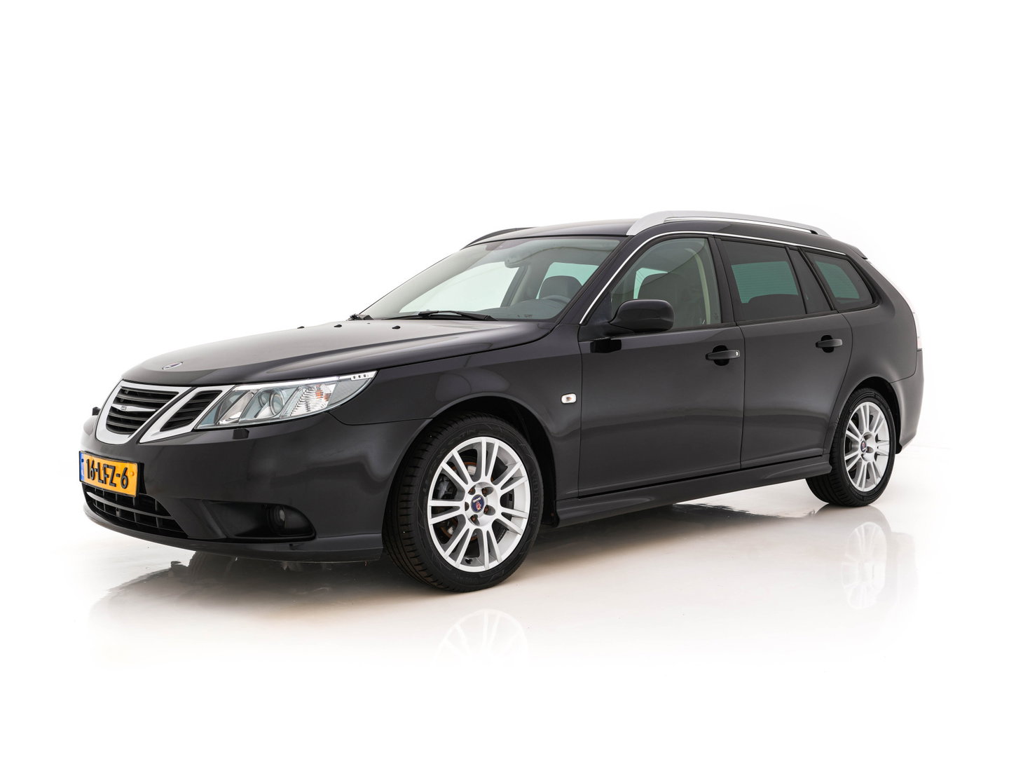 Saab 9-3 Sport Estate 1.8t Vector Aut. *LEATHER-FABRIC | XENON | NAVI-FULLMAP | HEATED-COMFORTSEATS | PRIVACY-GLASS | ECC | PDC | TOWBAR | CRUISE | 17''ALU*