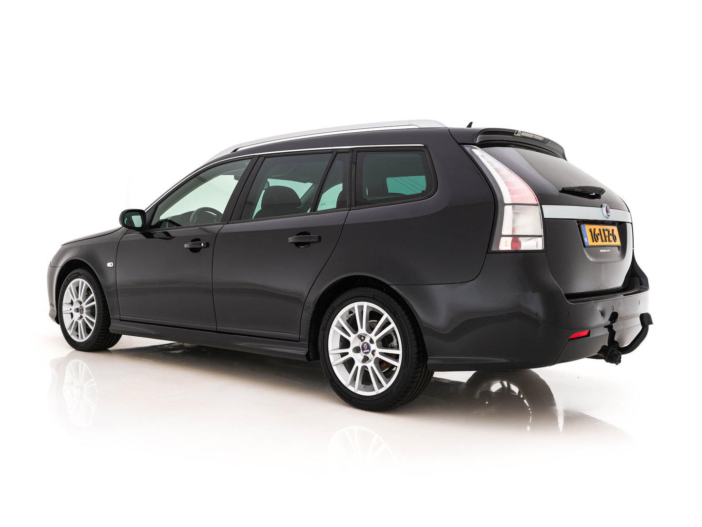 Saab 9-3 Sport Estate 1.8t Vector Aut. *LEATHER-FABRIC | XENON | NAVI-FULLMAP | HEATED-COMFORTSEATS | PRIVACY-GLASS | ECC | PDC | TOWBAR | CRUISE | 17''ALU*