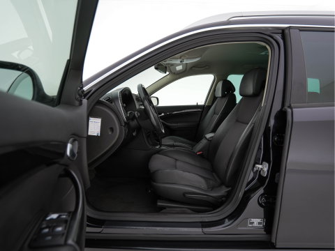 Saab 9-3 Sport Estate 1.8t Vector Aut. *LEATHER-FABRIC | XENON | NAVI-FULLMAP | HEATED-COMFORTSEATS | PRIVACY-GLASS | ECC | PDC | TOWBAR | CRUISE | 17''ALU*