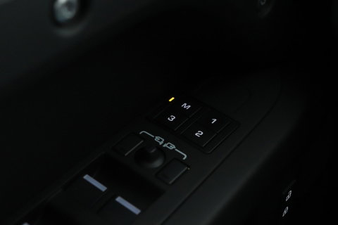 Land Rover Defender 110 P300e X-Dynamic HSE | SATIN | ClearSight | Meridian Surround | Head-Up | 360° Camera | Stoelventilatie | 22 Inch