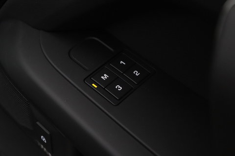 Land Rover Defender 110 P300e X-Dynamic HSE | SATIN | ClearSight | Meridian Surround | Head-Up | 360° Camera | Stoelventilatie | 22 Inch