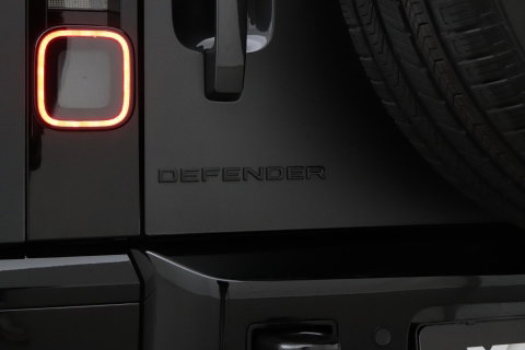 Land Rover Defender 110 P300e X-Dynamic HSE | SATIN | ClearSight | Meridian Surround | Head-Up | 360° Camera | Stoelventilatie | 22 Inch