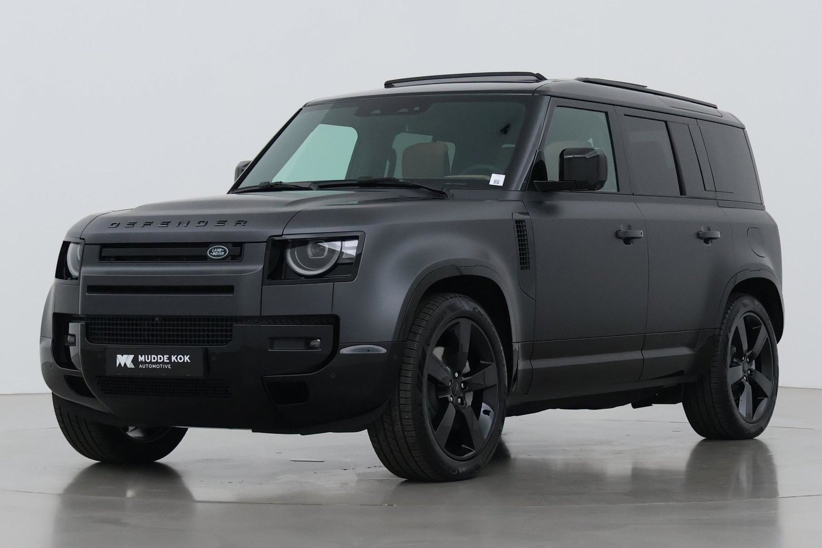 Land Rover Defender 110 P300e X-Dynamic HSE | SATIN | ClearSight | Meridian Surround | Head-Up | 360° Camera | Stoelventilatie | 22 Inch
