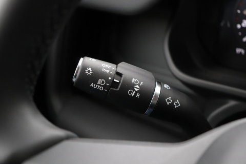 Land Rover Defender 110 P300e X-Dynamic SE | FACELIFT | Luchtvering | ClearSight | Black Pack | Panoramadak | Trekhaak | 360° Camera | Koelbox | ACC