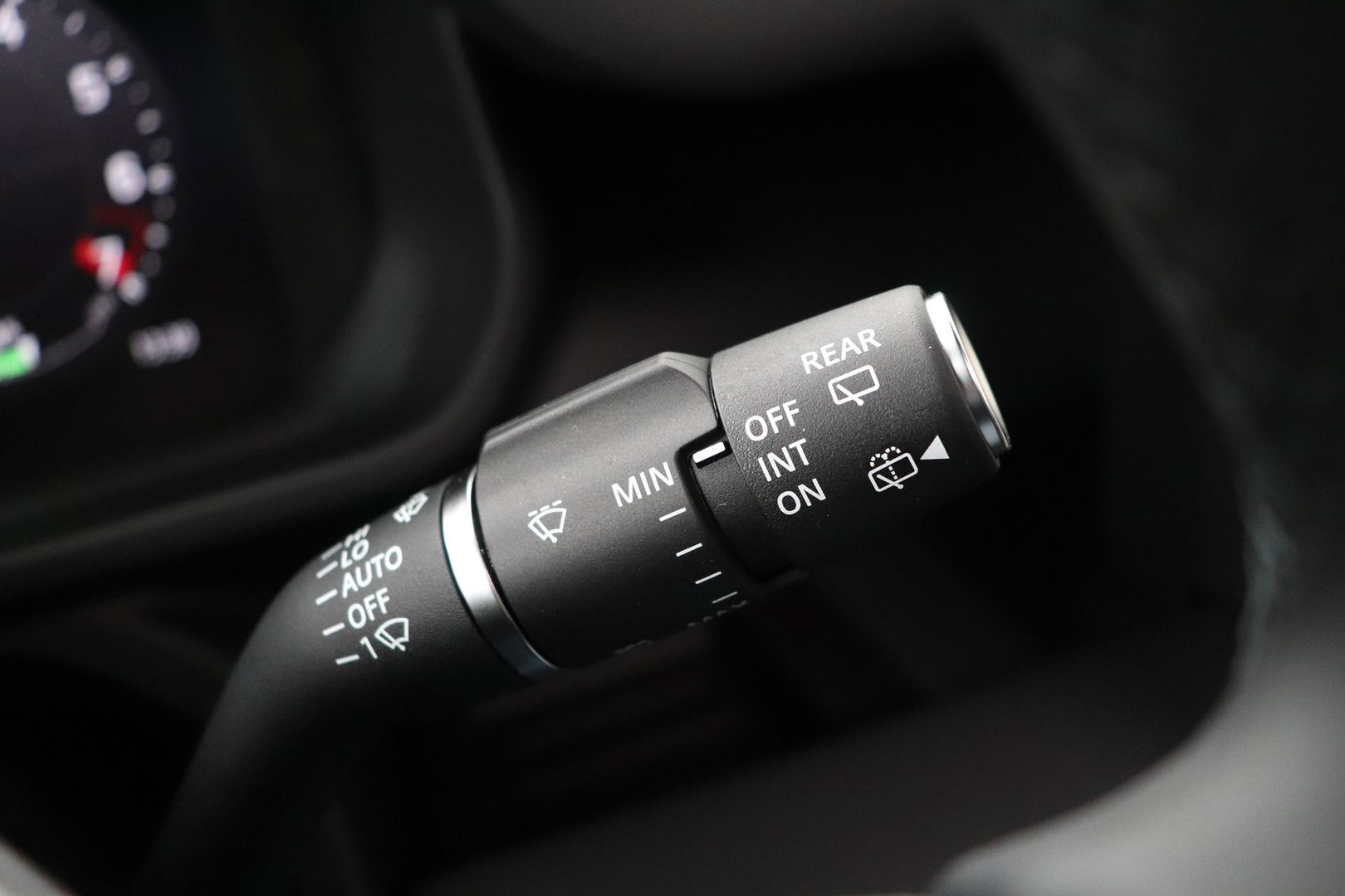 Land Rover Defender 110 P300e X-Dynamic SE | FACELIFT | Luchtvering | ClearSight | Black Pack | Panoramadak | Trekhaak | 360° Camera | Koelbox | ACC