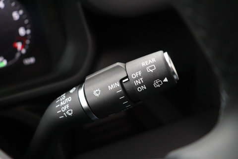 Land Rover Defender 110 P300e X-Dynamic SE | FACELIFT | Luchtvering | ClearSight | Black Pack | Panoramadak | Trekhaak | 360° Camera | Koelbox | ACC