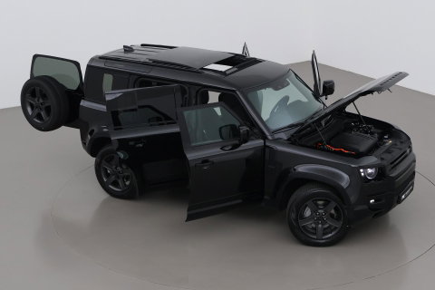 Land Rover Defender 110 P300e X-Dynamic SE | FACELIFT | Luchtvering | ClearSight | Black Pack | Panoramadak | Trekhaak | 360° Camera | Koelbox | ACC