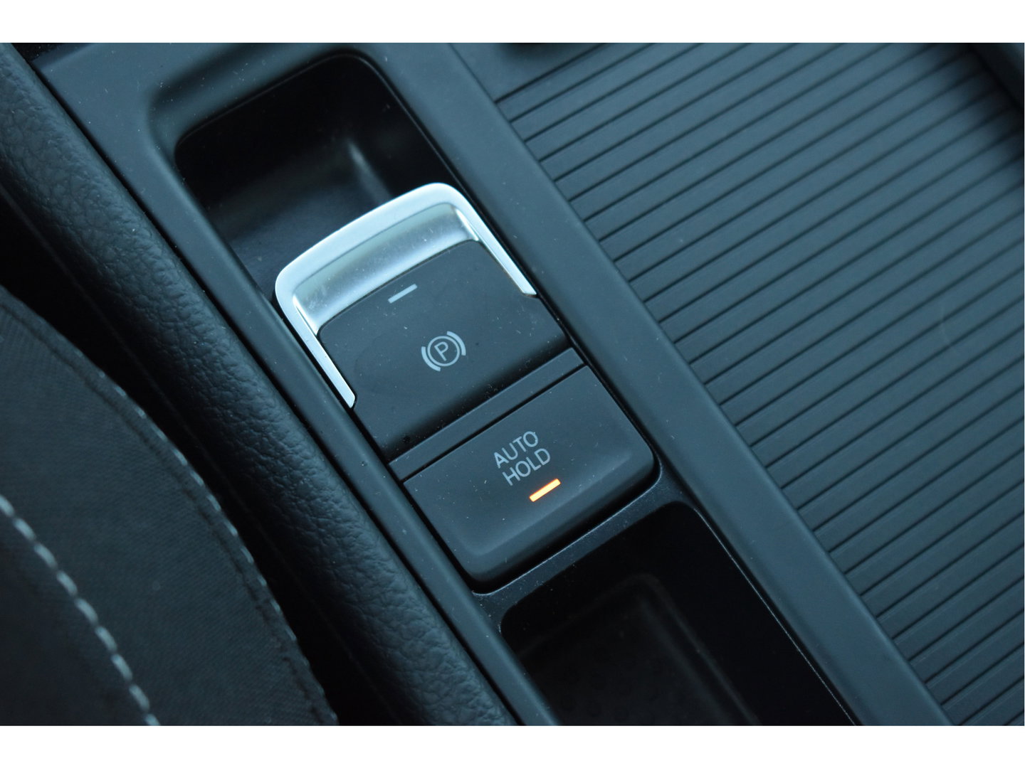 Volkswagen Golf 7.5 2.0 TSI 4Motion R 301PK | Keyless | Pano | Virtual cockpit | Dynaudio | Carplay | Stoelverwarming | Full LED