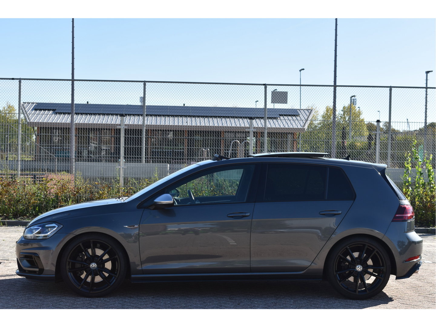 Volkswagen Golf 7.5 2.0 TSI 4Motion R 301PK | Keyless | Pano | Virtual cockpit | Dynaudio | Carplay | Stoelverwarming | Full LED