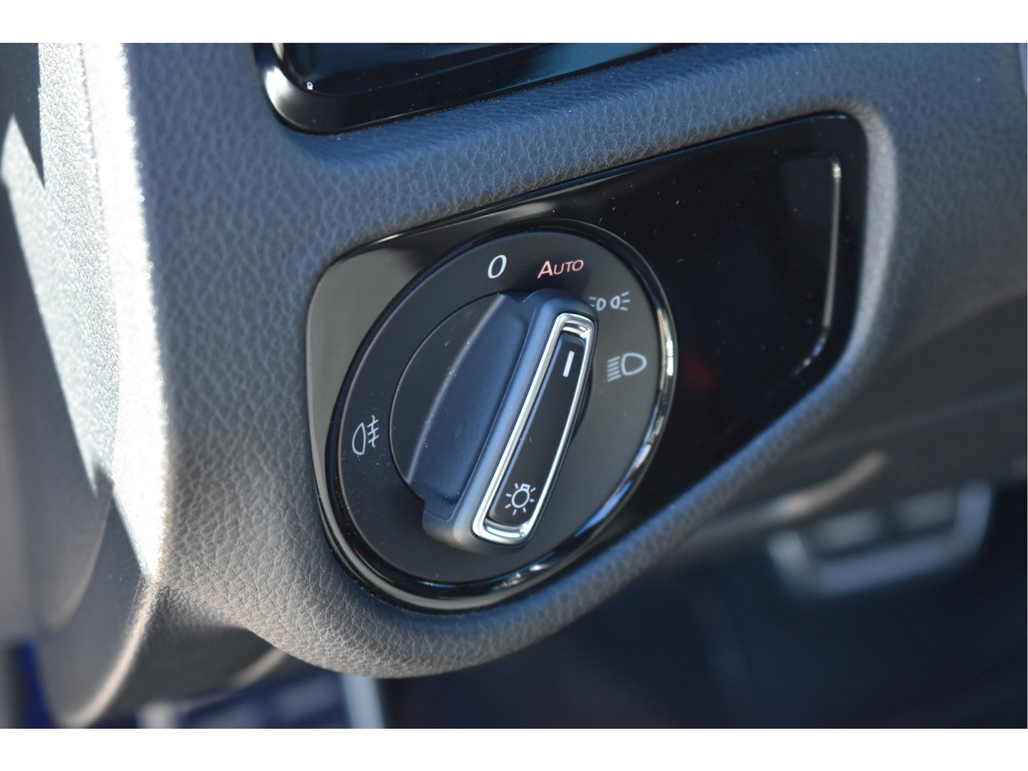 Volkswagen Golf 7.5 2.0 TSI 4Motion R 301PK | Keyless | Pano | Virtual cockpit | Dynaudio | Carplay | Stoelverwarming | Full LED