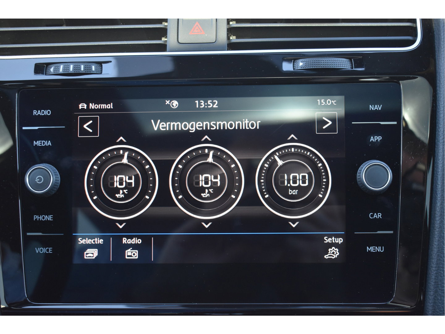 Volkswagen Golf 7.5 2.0 TSI 4Motion R 301PK | Keyless | Pano | Virtual cockpit | Dynaudio | Carplay | Stoelverwarming | Full LED