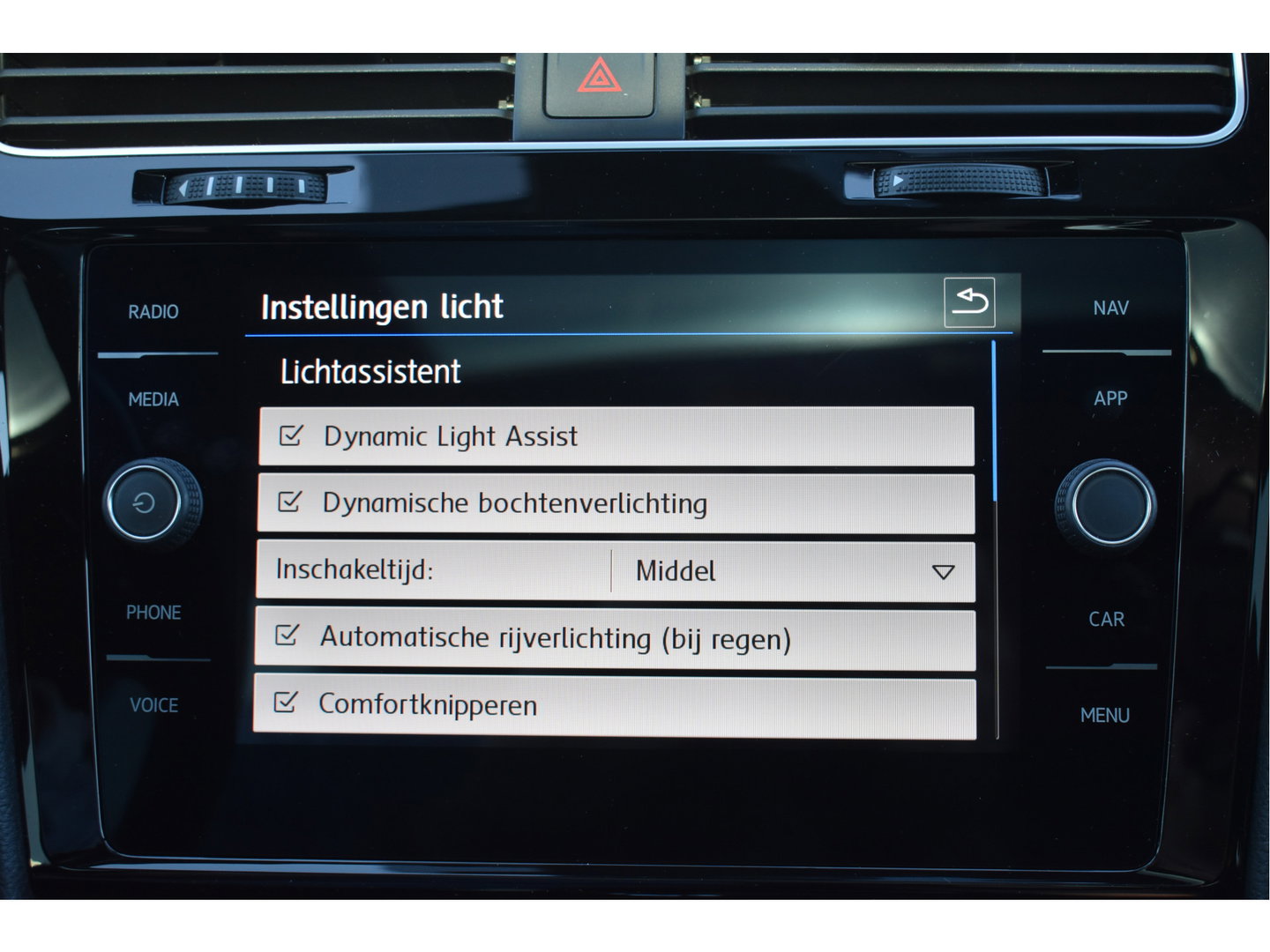 Volkswagen Golf 7.5 2.0 TSI 4Motion R 301PK | Keyless | Pano | Virtual cockpit | Dynaudio | Carplay | Stoelverwarming | Full LED