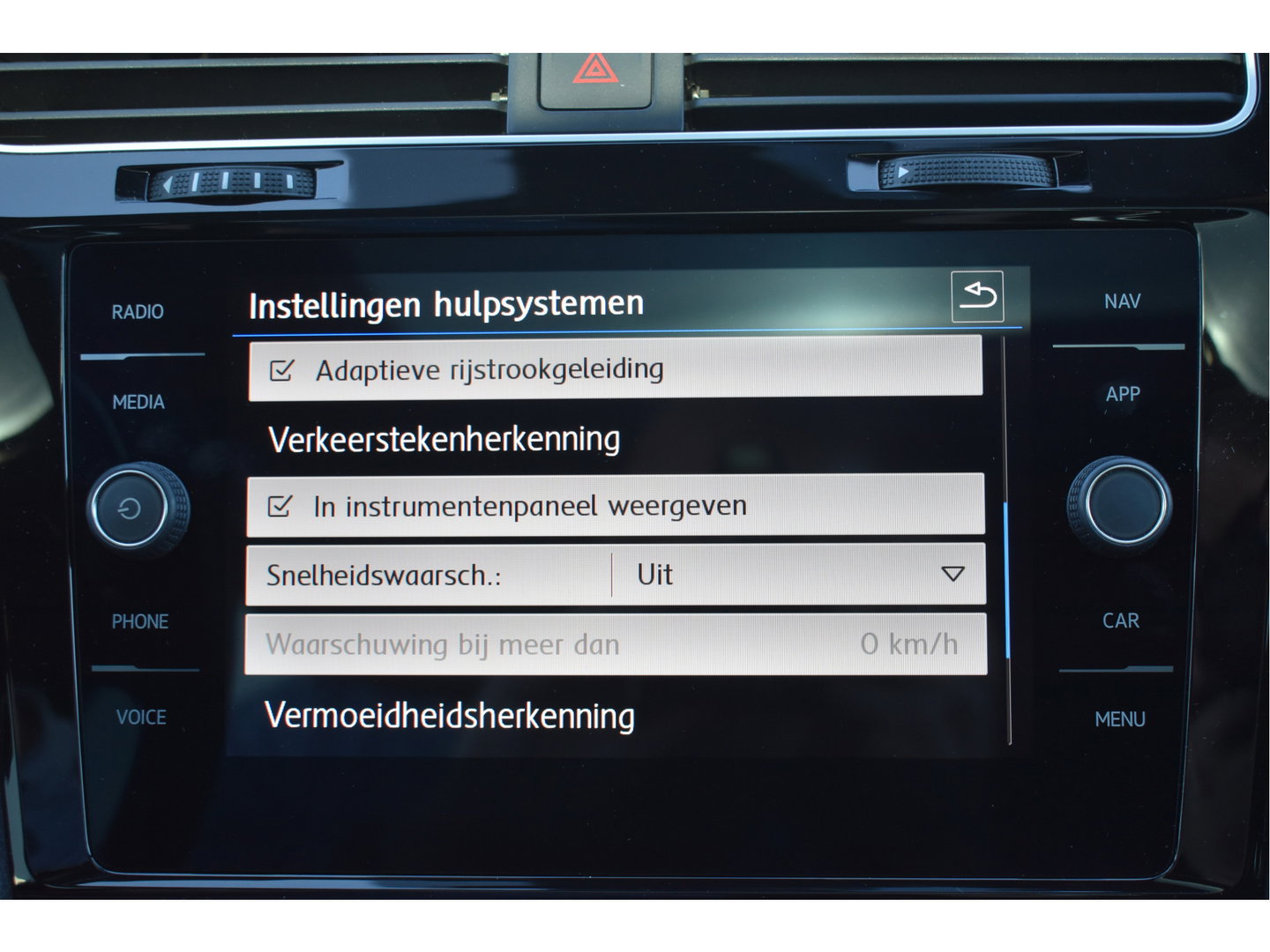 Volkswagen Golf 7.5 2.0 TSI 4Motion R 301PK | Keyless | Pano | Virtual cockpit | Dynaudio | Carplay | Stoelverwarming | Full LED
