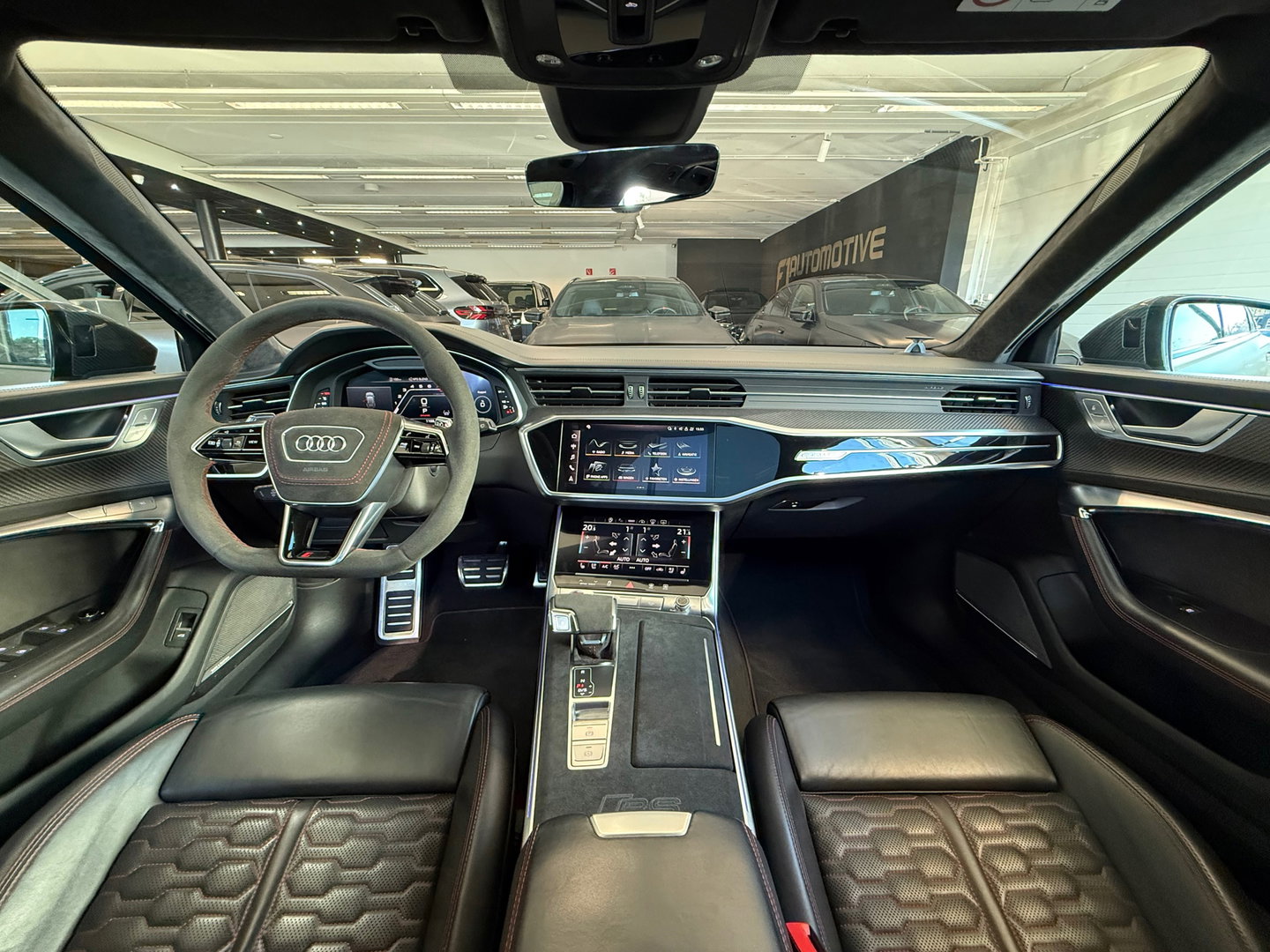 Audi RS6 Avant 4.0 TFSI quattro Pano|Ceramic|Dynamic+|B&O 3D