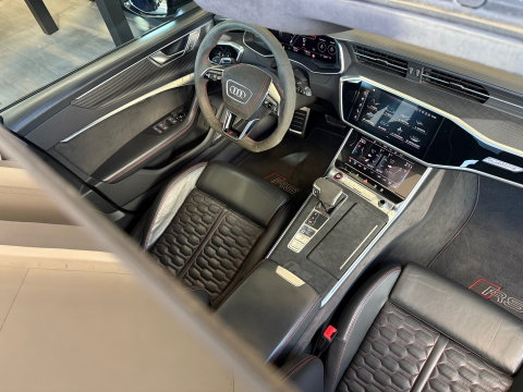 Audi RS6 Avant 4.0 TFSI quattro Pano|Ceramic|Dynamic+|B&O 3D