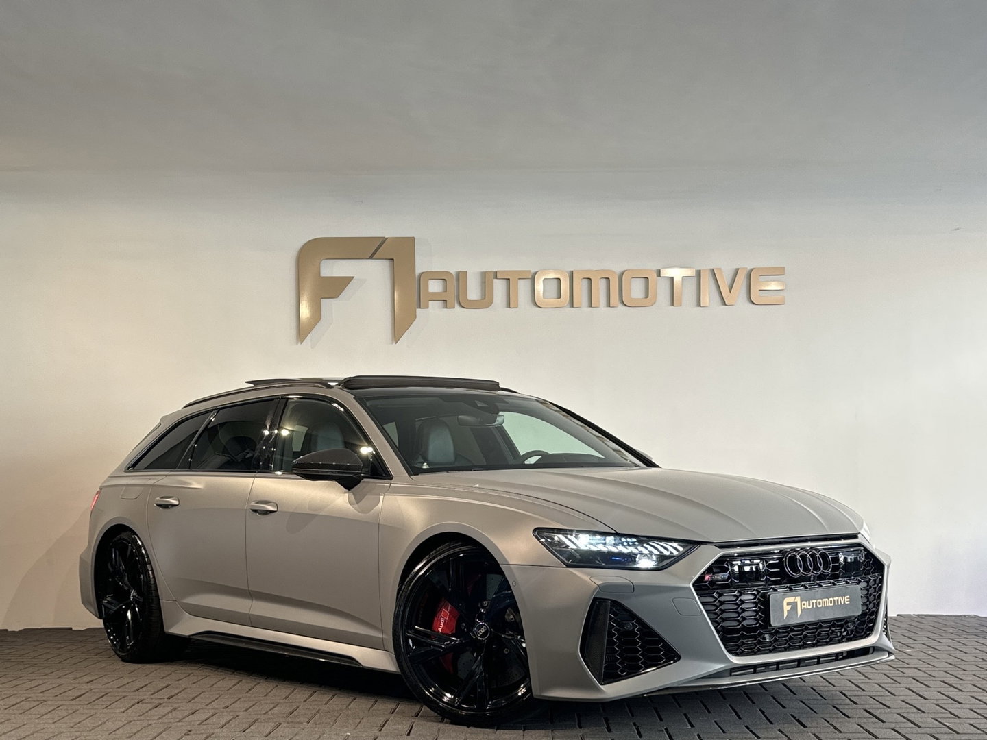 Audi RS6 Avant 4.0 TFSI quattro Pano|Ceramic|Dynamic+|B&O 3D