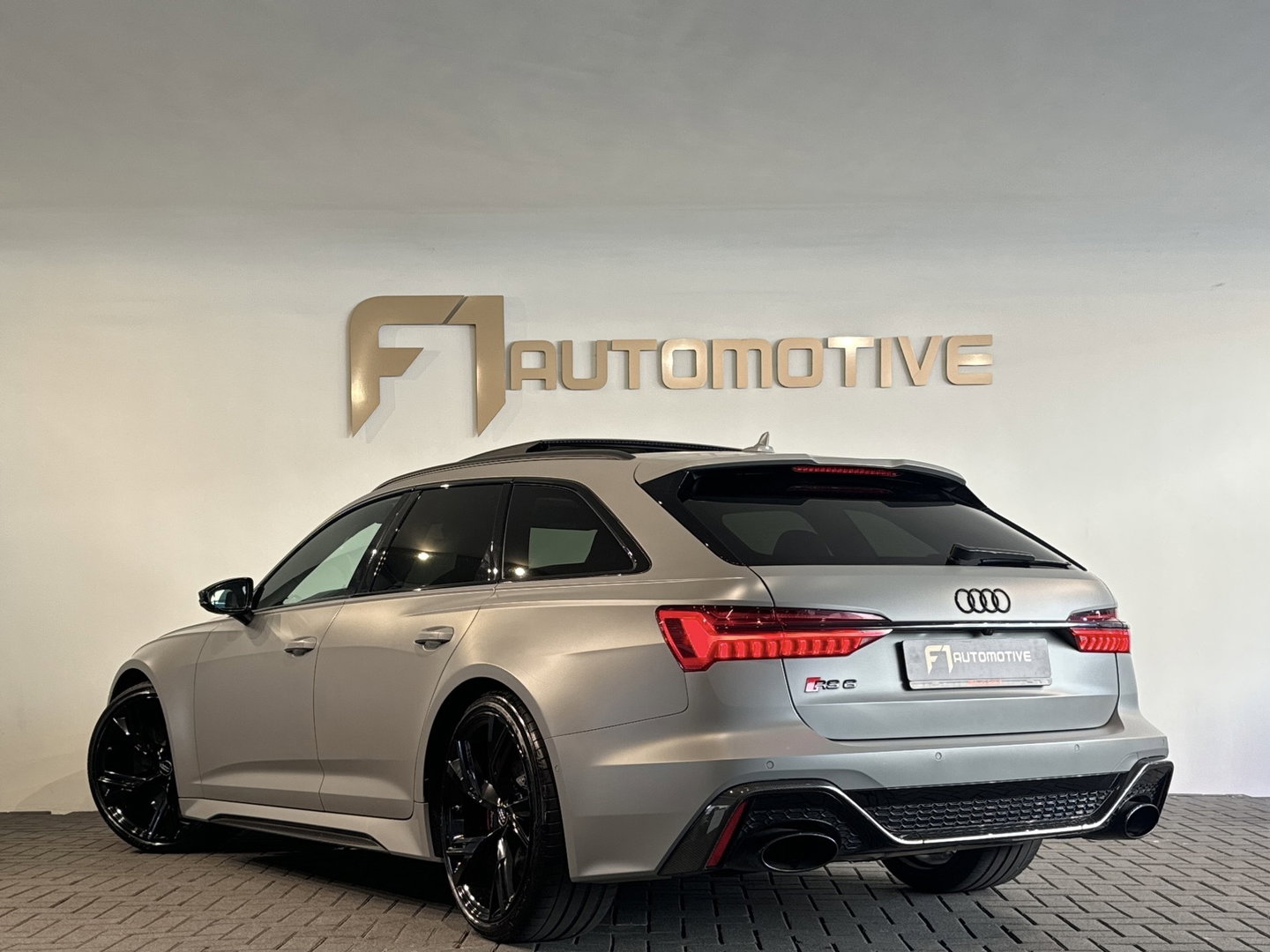 Audi RS6 Avant 4.0 TFSI quattro Pano|Ceramic|Dynamic+|B&O 3D