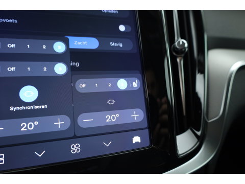 Volvo V60 2.0 T6 Plug-in hybrid AWD Plus Dark | Trekhaak | H&K Audio | 20 inch | elek stoelen | Verwarmde stoelen + stuur |