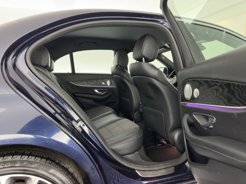 Mercedes-Benz E-Klasse 350 e Lease Edition Aut. *LEATHER-FABRIC | FULL-LED | BURMESTER-SOUND | TOP-VIEW | HEATED-SPORTSEATS | AMBIENT-LIGHT | NAVI-FULLMAP | AIRMATIC | SHIFT-PADDLES | ECC | PDC | CRUISE | 18''ALU*