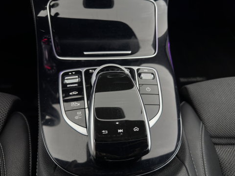Mercedes-Benz E-Klasse 350 e Lease Edition Aut. *LEATHER-FABRIC | FULL-LED | BURMESTER-SOUND | TOP-VIEW | HEATED-SPORTSEATS | AMBIENT-LIGHT | NAVI-FULLMAP | AIRMATIC | SHIFT-PADDLES | ECC | PDC | CRUISE | 18''ALU*