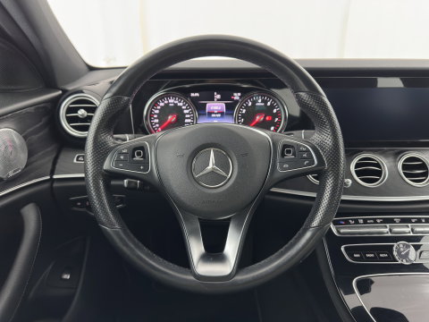 Mercedes-Benz E-Klasse 350 e Lease Edition Aut. *LEATHER-FABRIC | FULL-LED | BURMESTER-SOUND | TOP-VIEW | HEATED-SPORTSEATS | AMBIENT-LIGHT | NAVI-FULLMAP | AIRMATIC | SHIFT-PADDLES | ECC | PDC | CRUISE | 18''ALU*