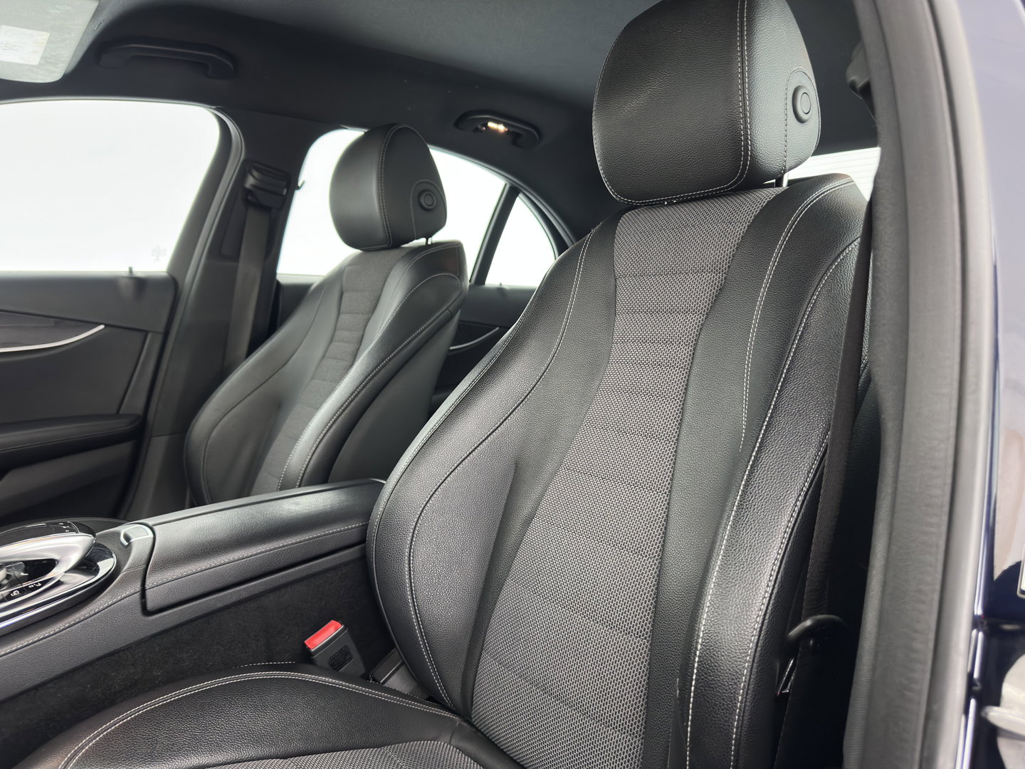 Mercedes-Benz E-Klasse 350 e Lease Edition Aut. *LEATHER-FABRIC | FULL-LED | BURMESTER-SOUND | TOP-VIEW | HEATED-SPORTSEATS | AMBIENT-LIGHT | NAVI-FULLMAP | AIRMATIC | SHIFT-PADDLES | ECC | PDC | CRUISE | 18''ALU*