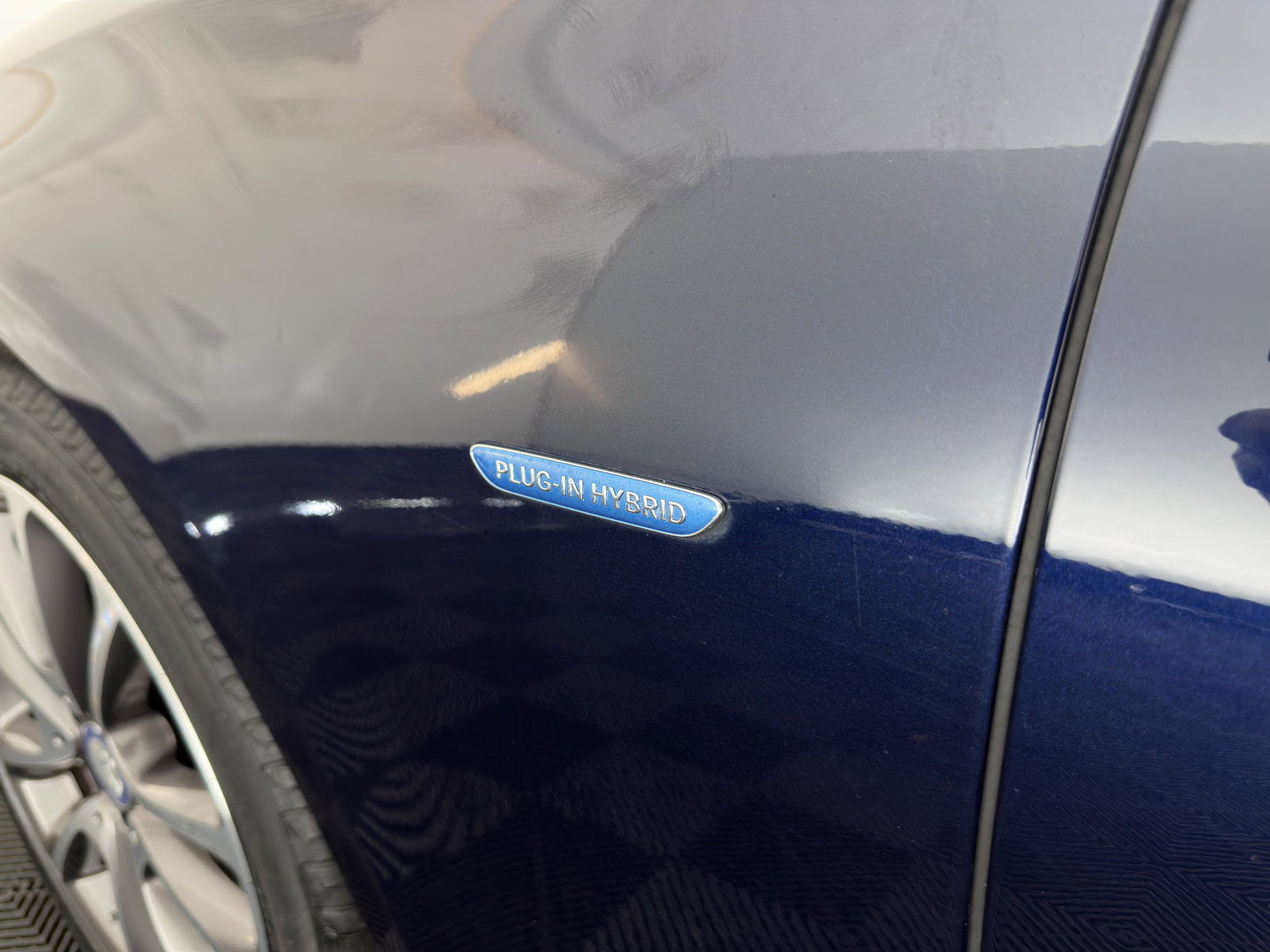 Mercedes-Benz E-Klasse 350 e Lease Edition Aut. *LEATHER-FABRIC | FULL-LED | BURMESTER-SOUND | TOP-VIEW | HEATED-SPORTSEATS | AMBIENT-LIGHT | NAVI-FULLMAP | AIRMATIC | SHIFT-PADDLES | ECC | PDC | CRUISE | 18''ALU*