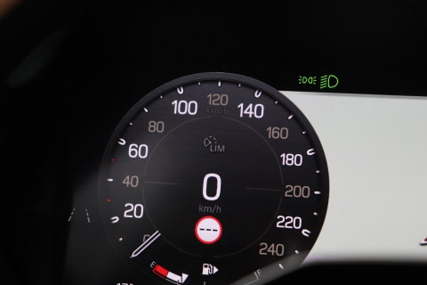 Land Rover Defender 110 P300e X-Dynamic HSE | FACELIFT | 22 Inch | ClearSight | Meridian Surround | Head-Up | Trekhaak | Koelbox