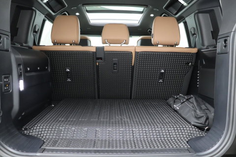 Land Rover Defender 110 P300e X-Dynamic HSE | FACELIFT | 22 Inch | ClearSight | Meridian Surround | Head-Up | Trekhaak | Koelbox
