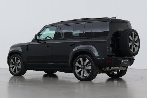 Land Rover Defender 110 P300e X-Dynamic HSE | FACELIFT | 22 Inch | ClearSight | Meridian Surround | Head-Up | Trekhaak | Koelbox