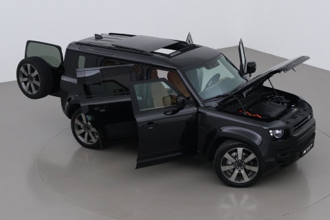Land Rover Defender 110 P300e X-Dynamic HSE | FACELIFT | 22 Inch | ClearSight | Meridian Surround | Head-Up | Trekhaak | Koelbox