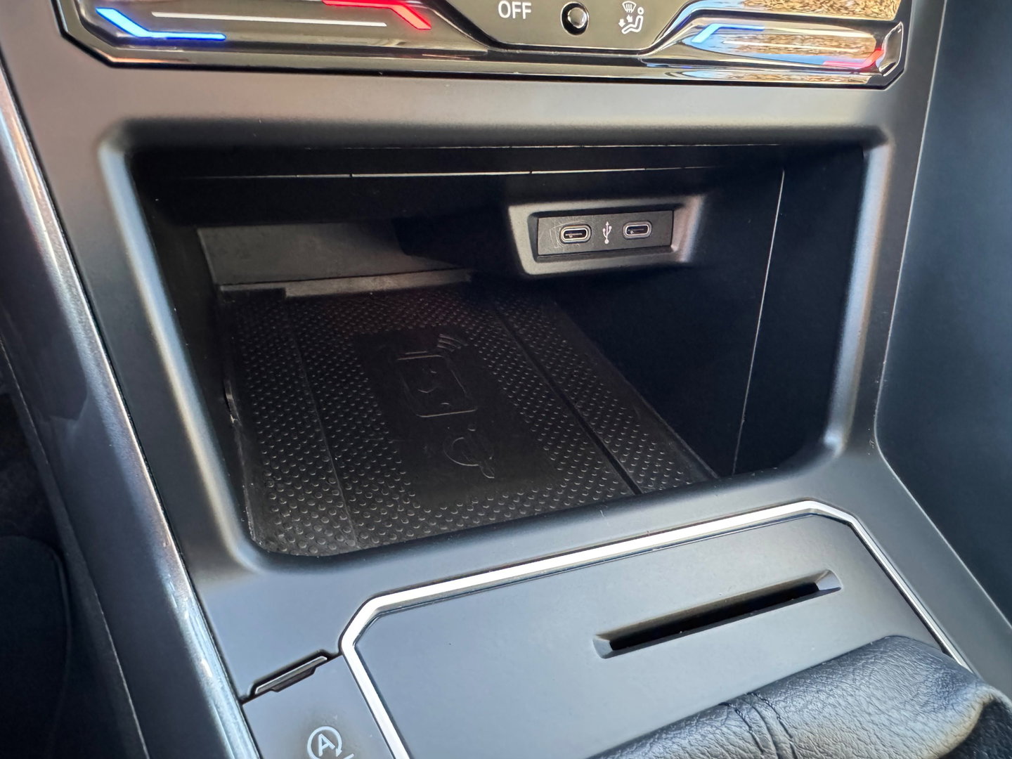 Volkswagen Taigo 1.0 TSI DSG Camera Virtual IQ Led Leder Clima stoelv.