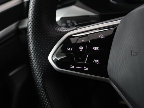Volkswagen Arteon 1.4 TSI eHybrid R-Line Business+ | SOH 90,1% | Leder | Adaptive cruise | Trekhaak | Dodehoek detectie | Stuur/stoel verwarming | Park assist | Carplay | Full LED