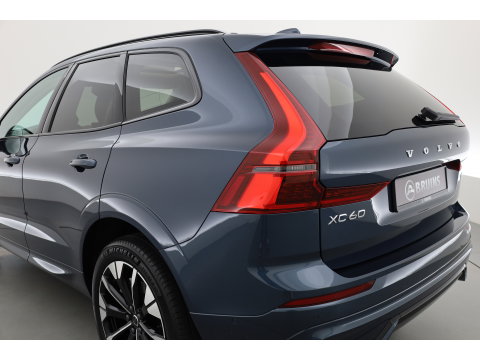 Volvo XC60 2.0 T8 Plug-in hybrid AWD Ultra Dark Head-up | Pano-dak | 360 camera | H&K Audio | 21 inch | Stoel + stuurverw. |