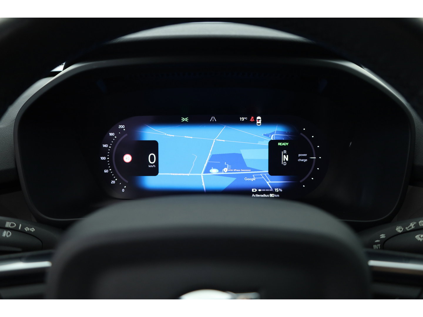 Volvo XC40 Recharge Twin Plus | 82 KWH | 535km WLTP | Trekhaak 1800kg | elek. stoelen | warmtepomp |