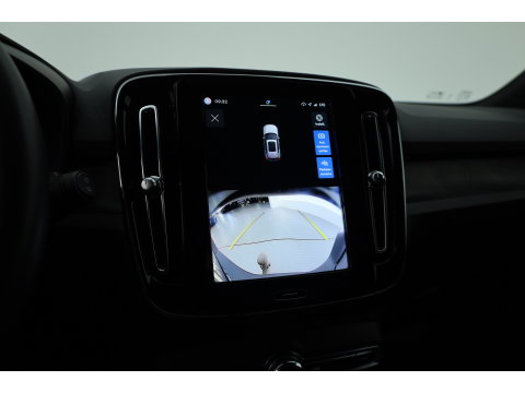 Volvo XC40 Recharge Twin Plus | 82 KWH | 535km WLTP | Trekhaak 1800kg | elek. stoelen | warmtepomp |