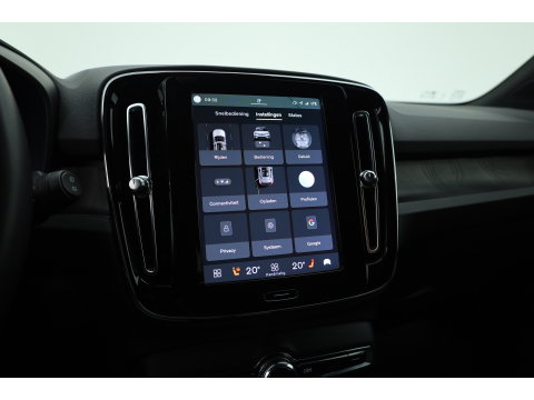 Volvo XC40 Recharge Twin Plus | 82 KWH | 535km WLTP | Trekhaak 1800kg | elek. stoelen | warmtepomp |