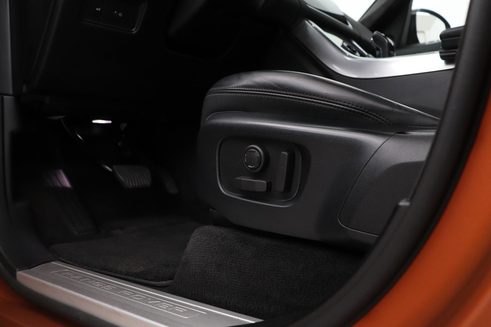Land Rover Range Rover Sport 3.0 SDV6 HSE Dynamic | SVO Palette Orange | Luchtvering | Stoelverwarming & Ventilatie