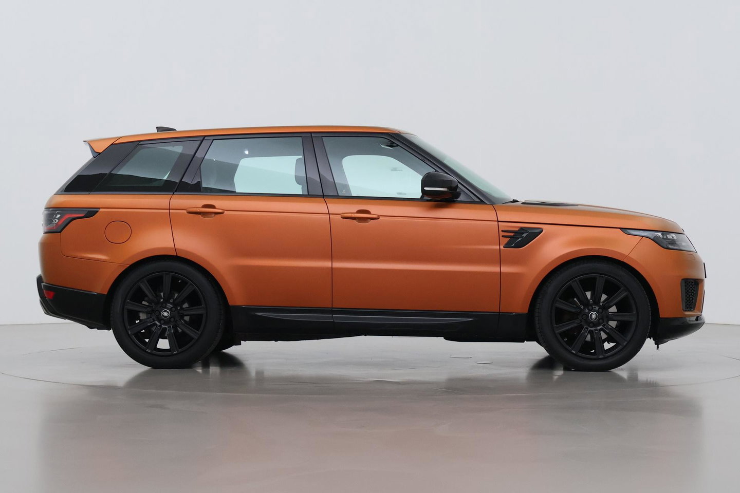 Land Rover Range Rover Sport 3.0 SDV6 HSE Dynamic | SVO Palette Orange | Luchtvering | Stoelverwarming & Ventilatie