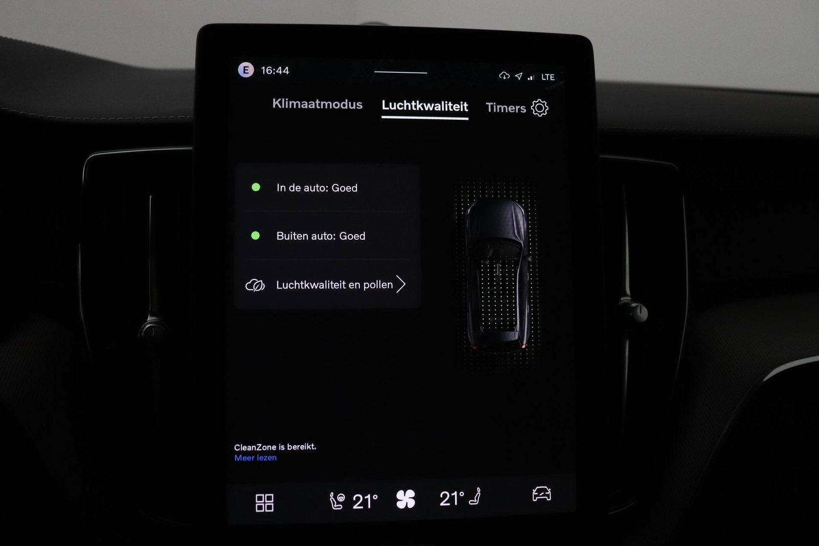 Volvo XC60 T6 Ultra Black Edition | Luchtvering | Bowers&Wilkins | Stoelventilatie | ACC | Trekhaak