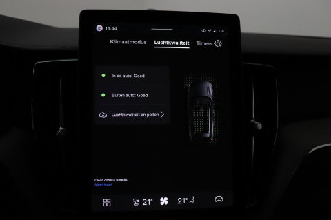 Volvo XC60 T6 Ultra Black Edition | Luchtvering | Bowers&Wilkins | Stoelventilatie | ACC | Trekhaak