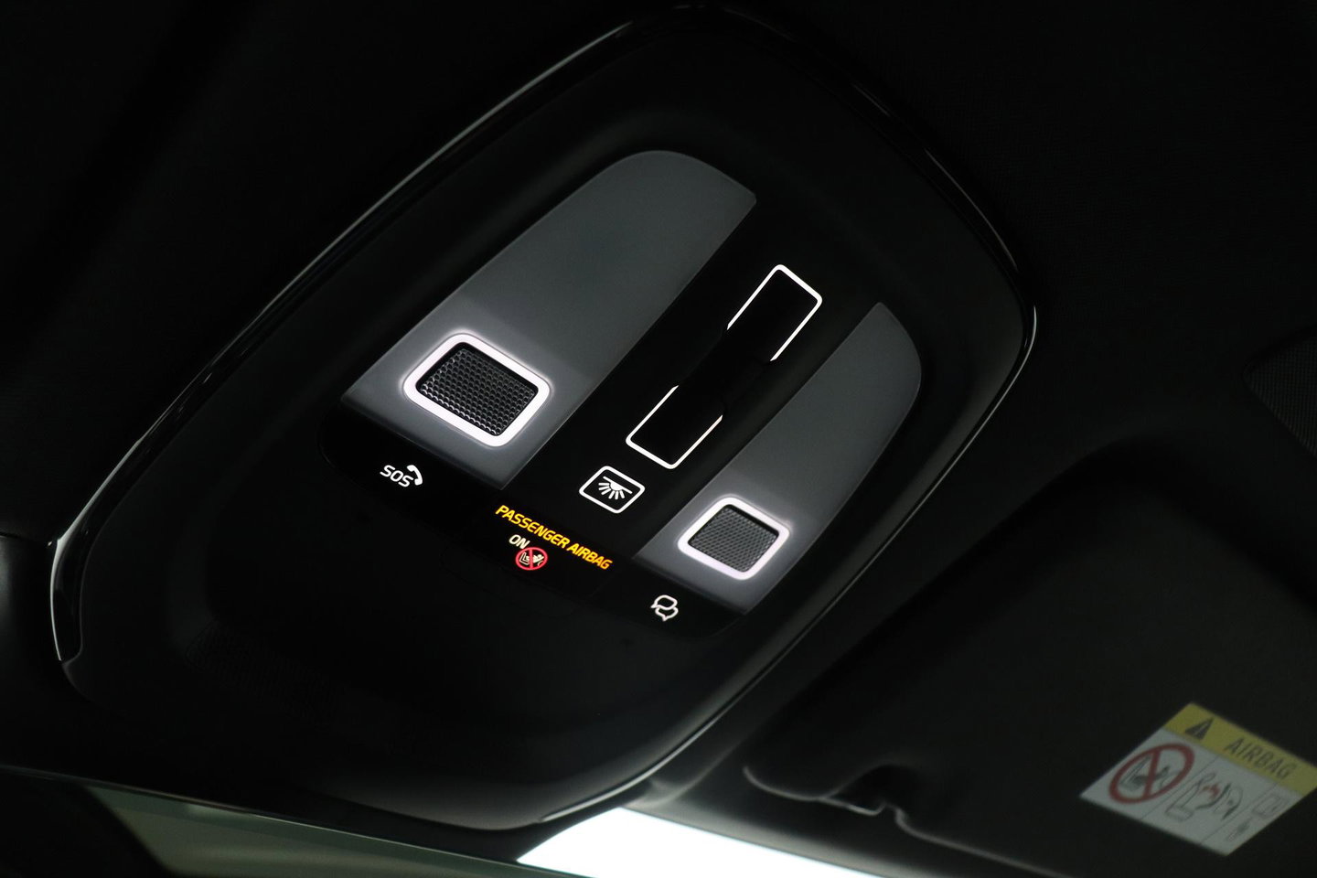 Volvo XC60 T6 Ultra Black Edition | Luchtvering | Bowers&Wilkins | Stoelventilatie | ACC | Trekhaak